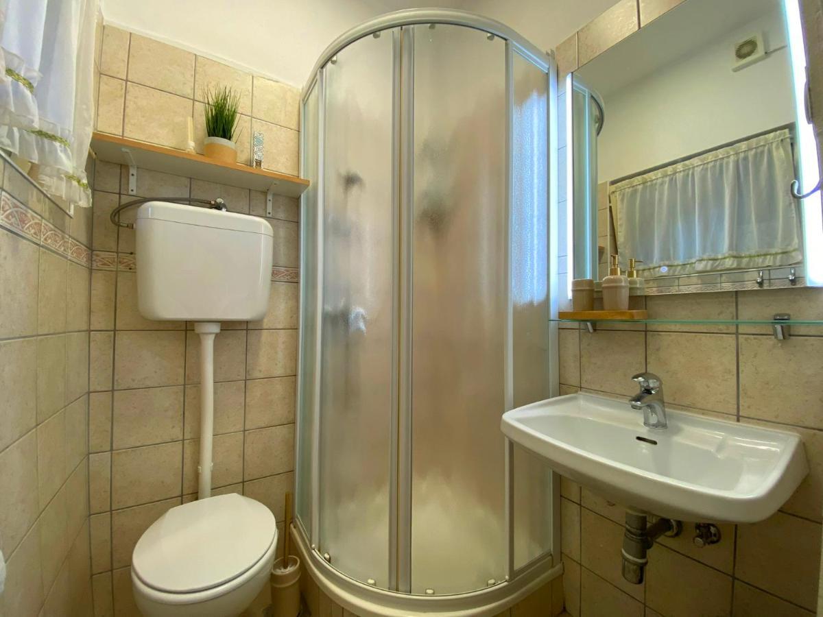 Aurelis Apartments Пореч Экстерьер фото
