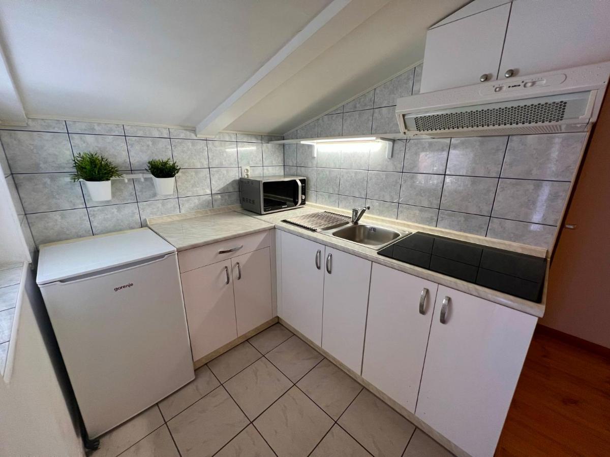 Aurelis Apartments Пореч Экстерьер фото